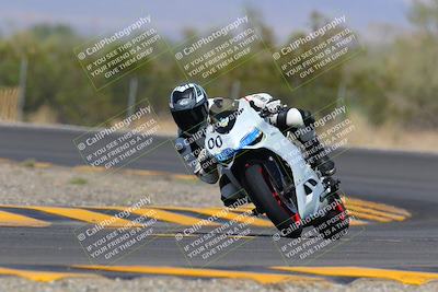 media/Oct-03-2022-Moto Forza (Mon) [[5f077a3730]]/Advanced Group/Session 3 (Turn 3)/